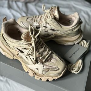 Balenciaga track 2 sneakers
